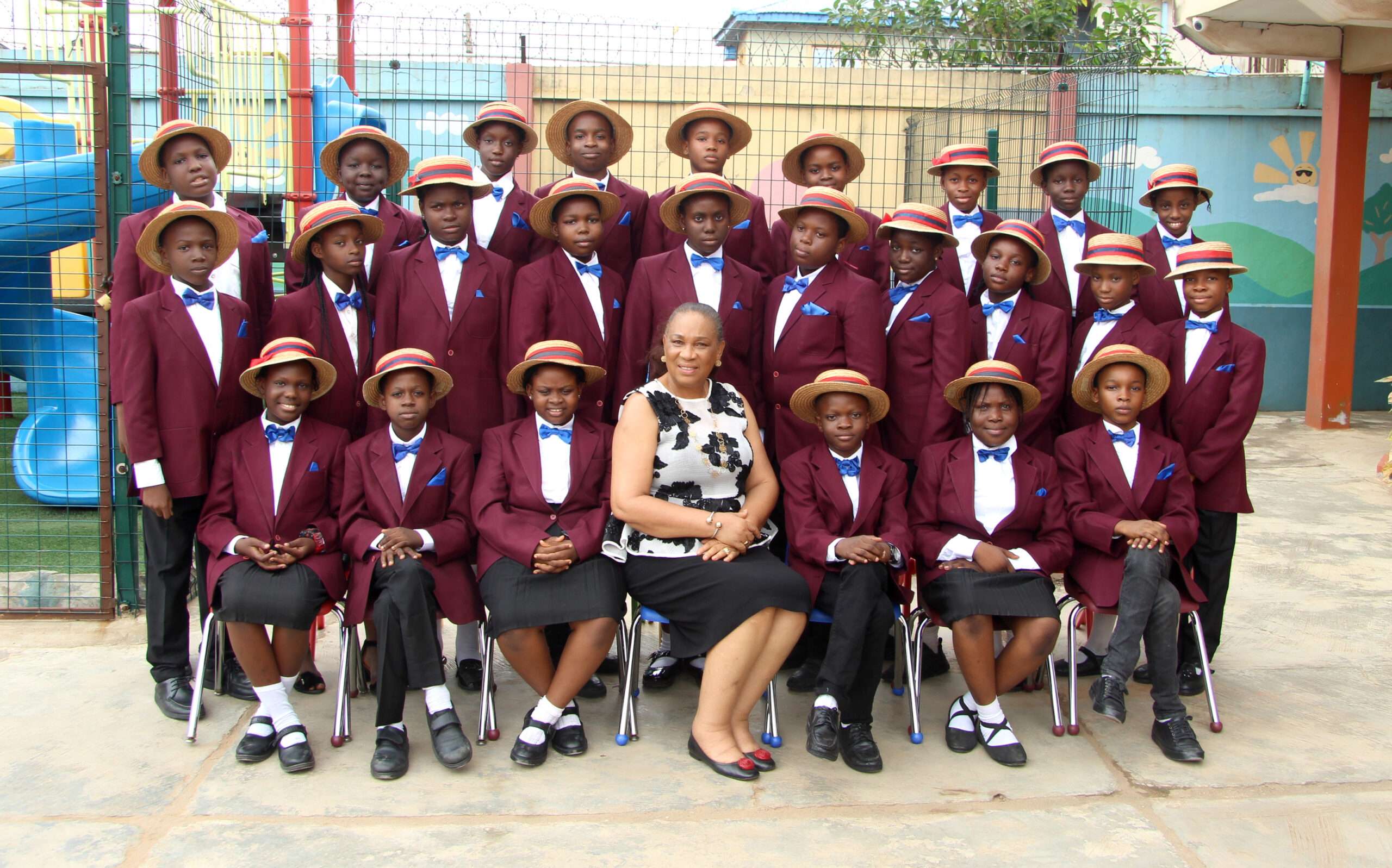 Bose Oloyede Ogunde and HUBOG Graduands